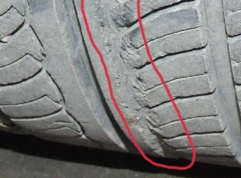 轮胎磨损已经突破安全线，万不可再使用